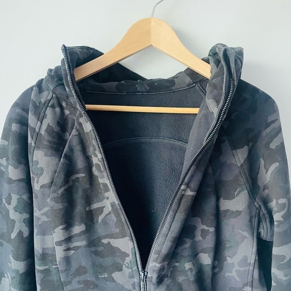 Lululemon Athletica Camo Hoodie - Black and Gray - Picture 7 of 9